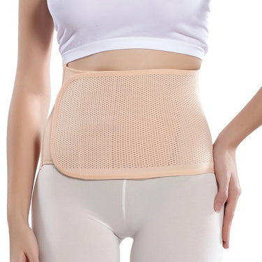 Gaine Post-Partum beige, conçue pour offrir un soutien abdominal confortable et aider à retrouver une silhouette affinée après l'accouchement. - cocoonease